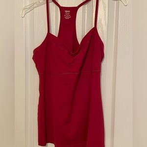 Tonic Red yoga top size medium